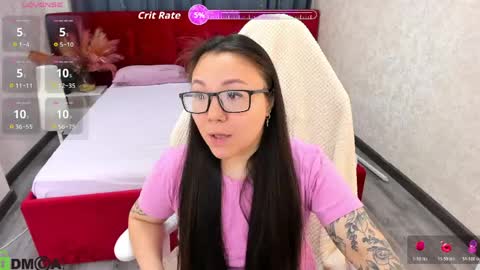Snapshot of vivien_montclair chatting on May 2026 12:17:02 AM Vivien online show from May 2026 12:17:02 AM