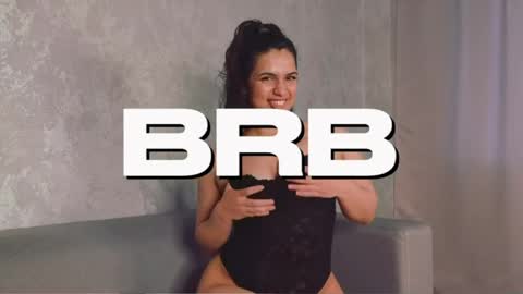 Snapshot of vivien_ross chatting on May 2026 04:07:02 AM vivien_ross online show from May 2026 04:07:02 AM
