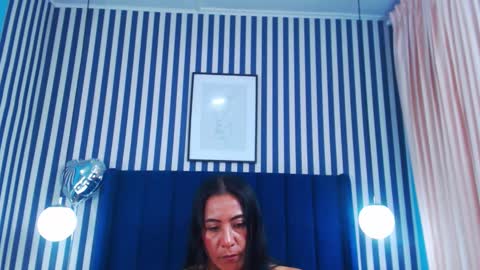 Vivian  online show from January 2026 01:13:02 PM