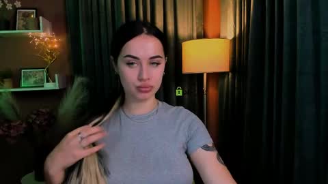Snapshot of vivy_star chatting on May 2026 06:59:01 PM vivy_star online show from May 2026 06:59:01 PM