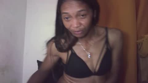 Snapshot of vixen_lina chatting on April 2026 04:52:01 PM vixen_lina online show from April 2026 04:52:01 PM