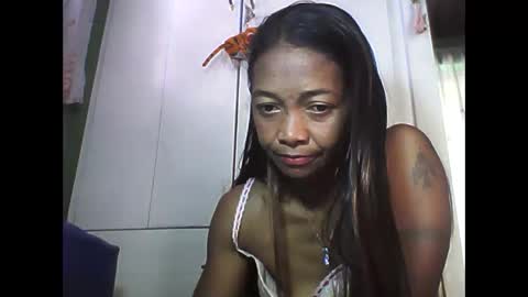 Snapshot of vixen_lina chatting on May 2026 06:41:01 AM vixen_lina online show from May 2026 06:41:01 AM