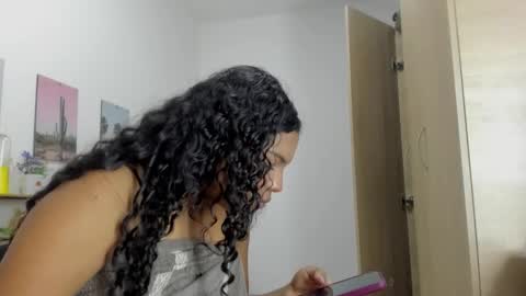 Snapshot of vixenlust17 chatting on February 2026 02:10:01 AM vixenlust17 online show from February 2026 02:10:01 AM