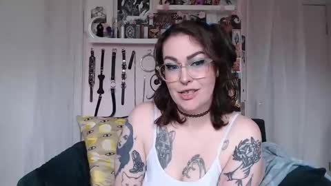 Snapshot of vixinvvitch chatting on April 2026 05:41:01 PM VIXIN online show from April 2026 05:41:01 PM