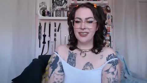 Snapshot of vixinvvitch chatting on May 2026 03:39:02 PM VIXIN online show from May 2026 03:39:02 PM