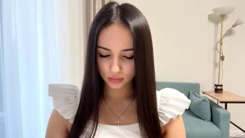 Miss Mia online show from March 2026 02:34:01 PM