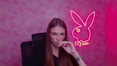 Snapshot of vladaseduction chatting on January 2026 06:28:02 AM Vlada online show from January 2026 06:28:02 AM