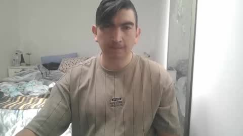 vladir_9 online show from October 2025 01:23:04 PM