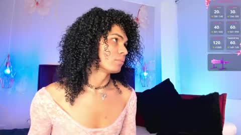 Snapshot of vnuss__ chatting on June 2026 10:32:01 PM VENUS online show from June 2026 10:32:01 PM