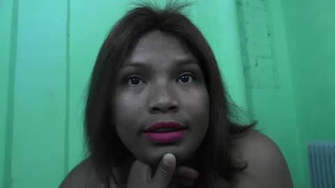 voagelle online show from November 2025 05:56:02 PM