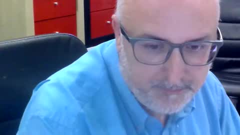 volpi72 online show from May 2026 06:58:01 PM