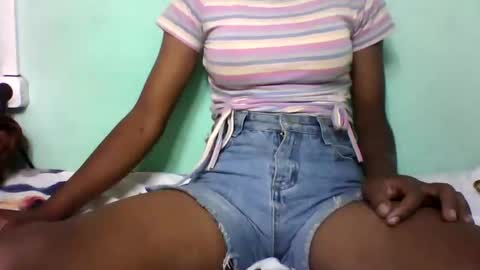 Snapshot of vounialdy chatting on January 2025 08:14:01 AM vounialdy online show from January 2025 08:14:01 AM