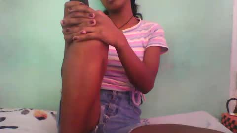 Snapshot of vounialdy chatting on February 2025 05:37:01 AM vounialdy online show from February 2025 05:37:01 AM