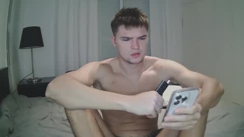 Snapshot of vouvoucouple chatting on December 2024 06:28:02 PM Tim online show from December 2024 06:28:02 PM