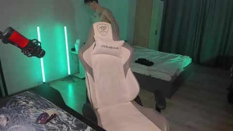 Snapshot of vova_belkin_ chatting on February 2026 10:11:01 AM vova online show from February 2026 10:11:01 AM