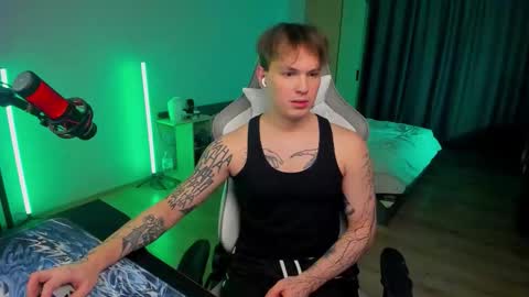 Snapshot of vova_belkin_ chatting on February 2026 10:19:02 PM vova online show from February 2026 10:19:02 PM