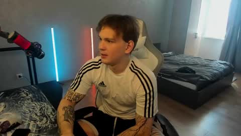 Snapshot of vova_belkin_2 chatting on May 2026 10:45:01 AM vova_belkin_2 online show from May 2026 10:45:01 AM
