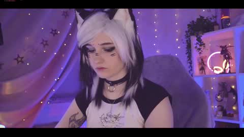 Snapshot of vronnier chatting on February 2025 06:44:01 PM vronnier online show from February 2025 06:44:01 PM