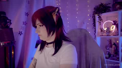 Snapshot of vronnier chatting on September 2025 05:28:01 PM vronnier online show from September 2025 05:28:01 PM