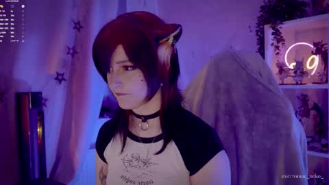 Snapshot of vronnier chatting on October 2025 04:25:02 PM vronnier online show from October 2025 04:25:02 PM