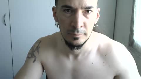 Vulgaris online show from October 2025 05:41:02 PM