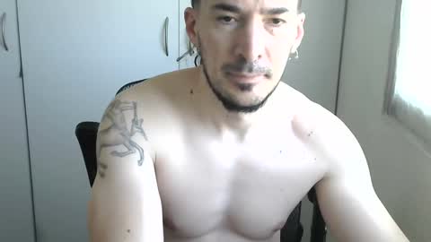 Vulgaris online show from November 2025 09:14:01 PM