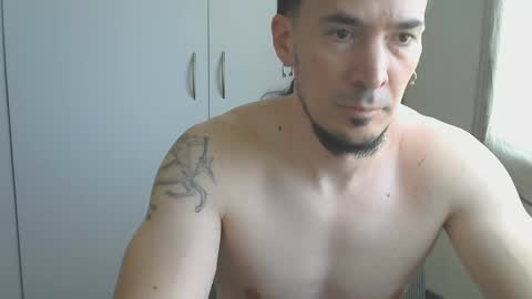 Vulgaris online show from November 2025 10:14:02 PM