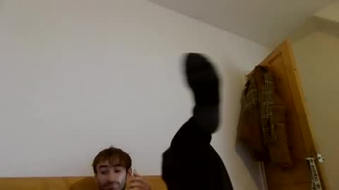 hung boy online show from December 2024 01:47:01 PM