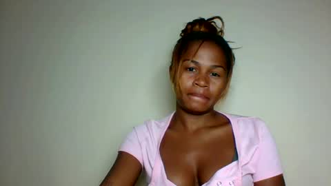 Snapshot of vynarahot chatting on June 2026 06:51:01 PM vynarahot online show from June 2026 06:51:01 PM