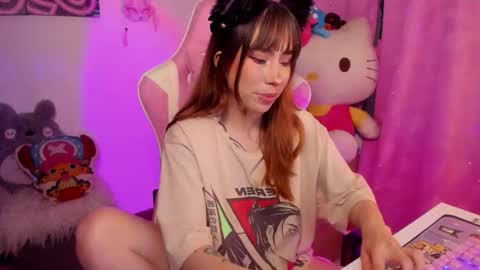 AIKA  online show from October 2025 09:14:02 PM