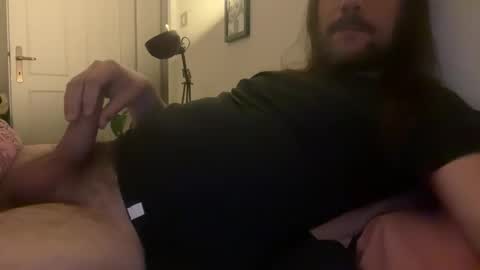 waiting4spring online show from March 2026 10:37:01 PM