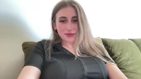 Snapshot of walkiria19 chatting on May 2026 04:22:02 PM walkiria19 online show from May 2026 04:22:02 PM