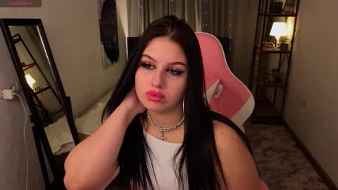 Snapshot of waltera_white chatting on January 2026 02:10:01 PM Jessica and Waltera online show from January 2026 02:10:01 PM