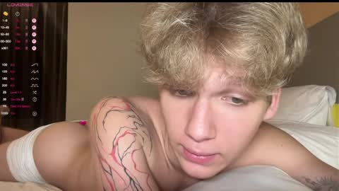 Mark and Tom online show from April 2026 06:26:01 PM