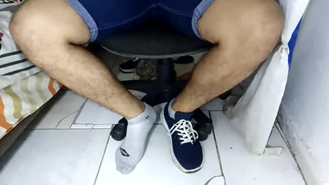 Snapshot of waltherfeet_ chatting on May 2026 05:29:01 PM WaltherFeet online show from May 2026 05:29:01 PM
