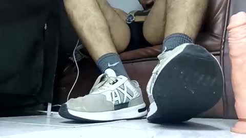 Snapshot of waltherfeet_ chatting on May 2026 03:11:01 PM WaltherFeet online show from May 2026 03:11:01 PM