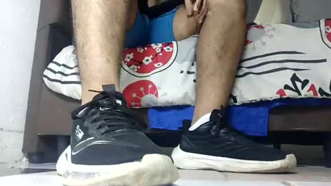 Snapshot of waltherfeet_ chatting on May 2026 01:11:02 AM WaltherFeet online show from May 2026 01:11:02 AM