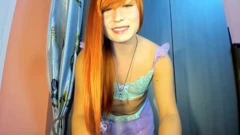 Snapshot of wanderlust_xxx chatting on October 2025 06:35:02 PM Sarah Catalina Amado. Wanderlust online show from October 2025 06:35:02 PM