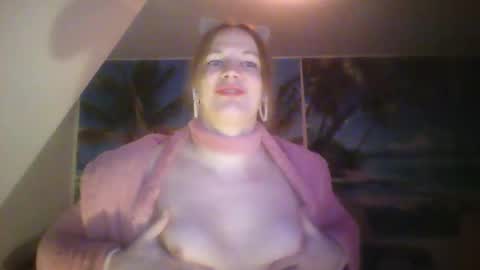 Snapshot of wannafeelitall chatting on January 2025 10:46:01 PM Emilia inst  online show from January 2025 10:46:01 PM