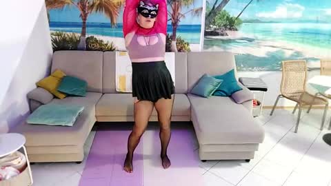 Snapshot of wannafeelitall chatting on January 2025 06:46:01 PM Emilia inst  online show from January 2025 06:46:01 PM