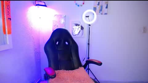 EMILY online show from April 2026 05:10:01 AM