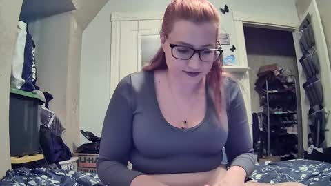 Snapshot of warwhore24 chatting on February 2025 07:07:01 PM warwhore24 online show from February 2025 07:07:01 PM