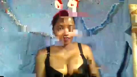 Snapshot of wasselline69 chatting on December 2025 01:17:02 PM wasselline69 online show from December 2025 01:17:02 PM