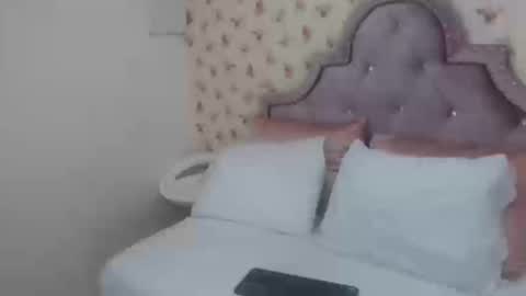 Milf Latina online show from March 2026 01:17:01 PM