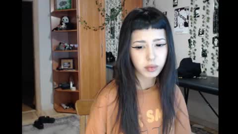 Mina online show from January 2026 08:22:01 PM