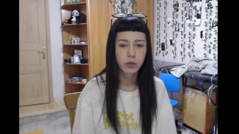 Mina online show from February 2026 01:21:01 AM