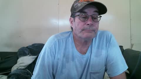 Snapshot of wbfarm chatting on February 2026 06:59:02 PM WB Farm online show from February 2026 06:59:02 PM