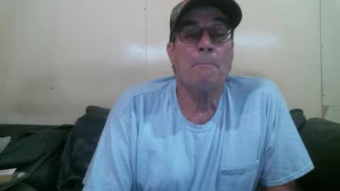 Snapshot of wbfarm chatting on March 2026 03:11:02 AM WB Farm online show from March 2026 03:11:02 AM