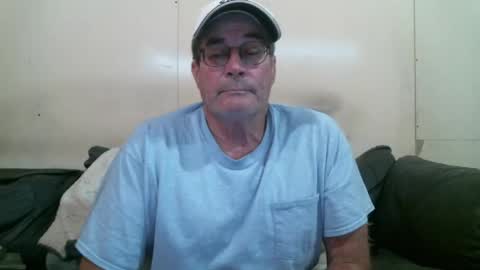 Snapshot of wbfarm chatting on April 2026 02:25:02 AM WB Farm online show from April 2026 02:25:02 AM