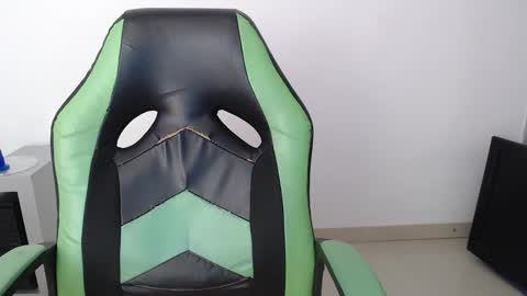 Trixie 3 online show from March 2026 02:22:02 PM